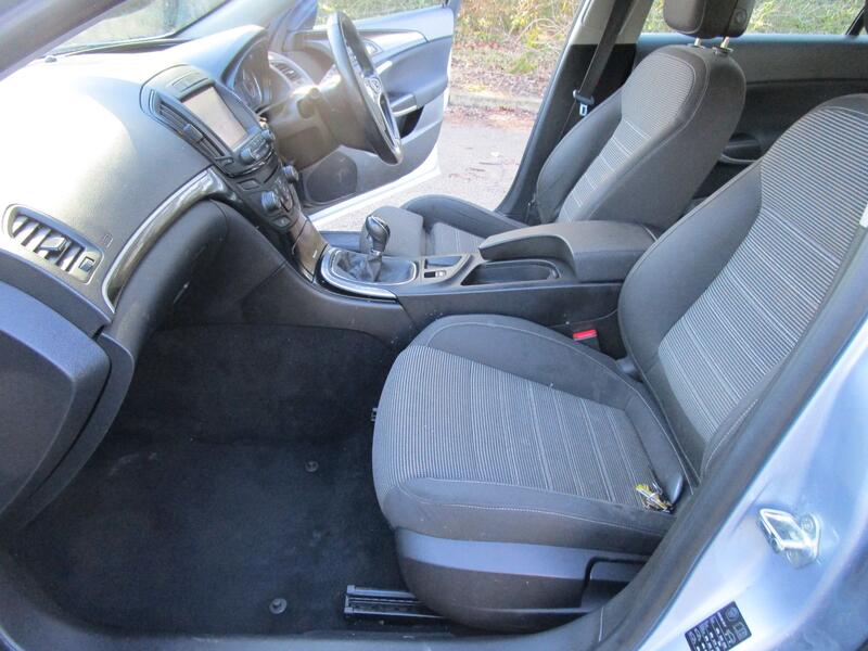 VAUXHALL INSIGNIA