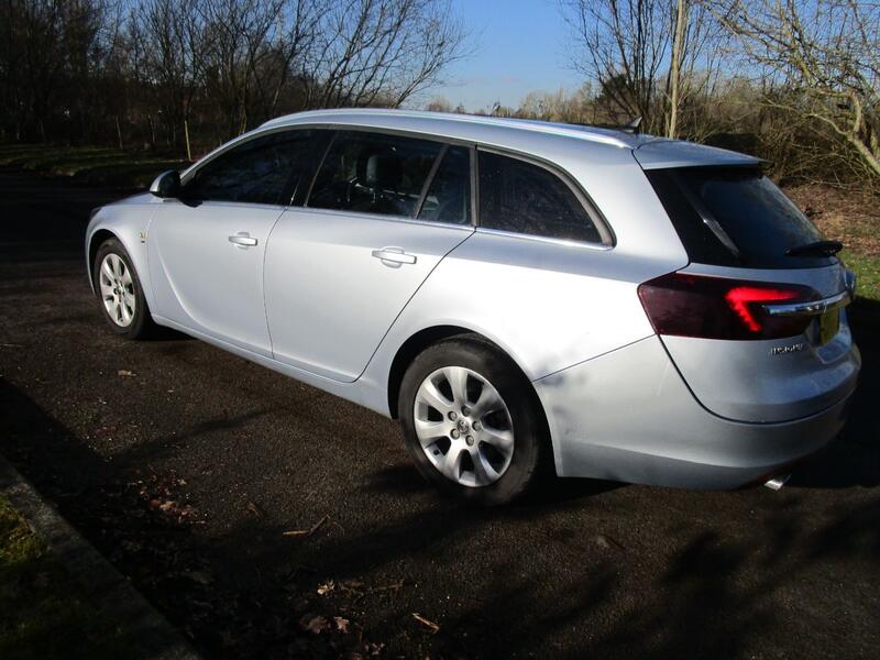 VAUXHALL INSIGNIA