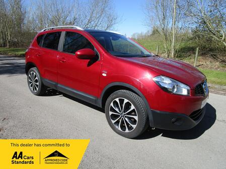 NISSAN QASHQAI 1.5 dCi N-Tec Very Nice - Sat Nav, Pan Roof, Camera - F.S.H