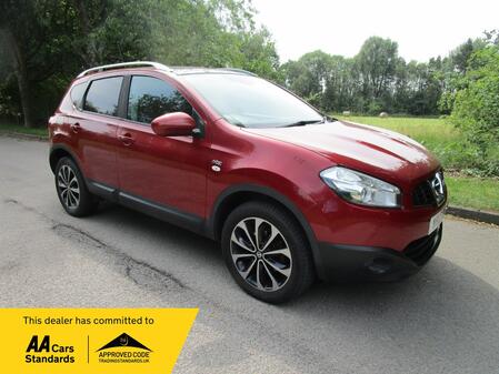 NISSAN QASHQAI 1.5 dCi n-tec Clean Car - F.S.H - SAT NAV - PAN ROOF