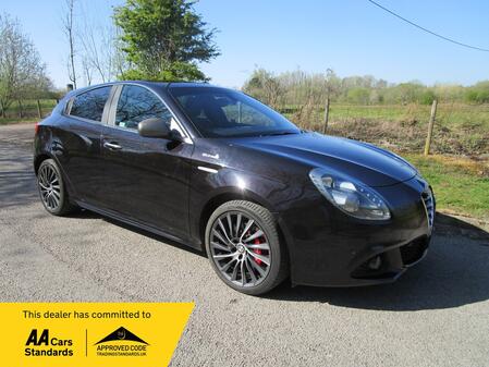 ALFA ROMEO GIULIETTA 2.0 Giulietta 2.0 Jtdm-2 150 Bhp Qv Line, COLOUR SAT NAV, FSH